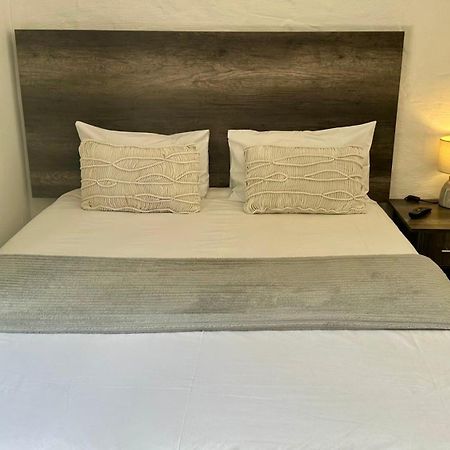City Living Apartment 119 - Washer, 4K Tv, Fast Wifi, & Sunny Balcony Johannesburg Buitenkant foto