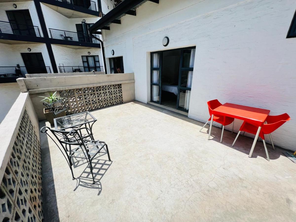 City Living Apartment 119 - Washer, 4K Tv, Fast Wifi, & Sunny Balcony Johannesburg Buitenkant foto